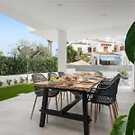 Modern Villa With Pool